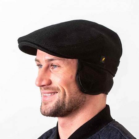 Чёрная гладкая кепка Hatman of Ireland с ушами